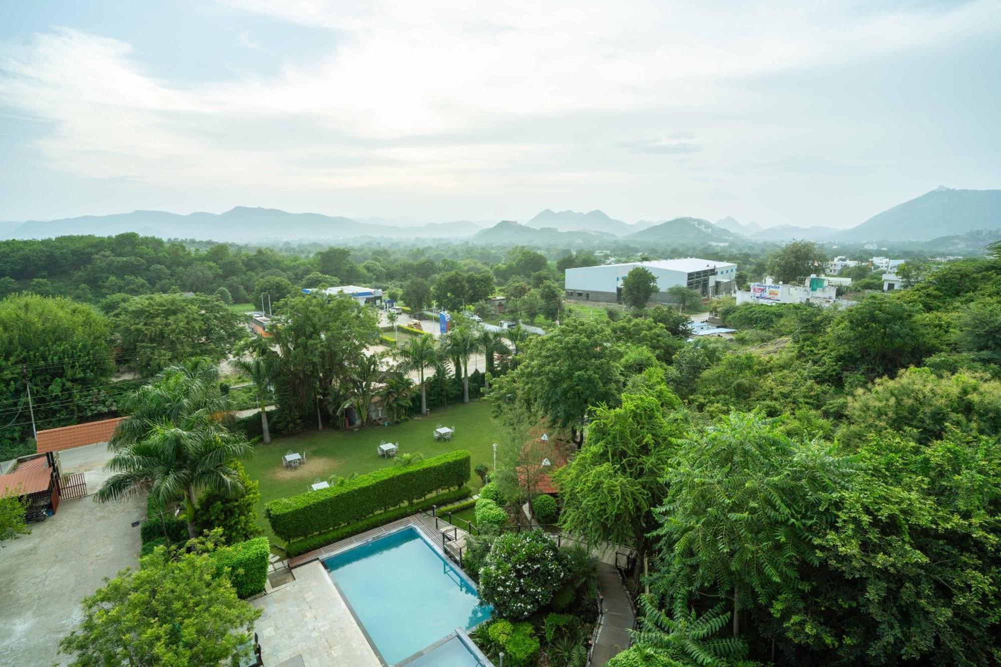 Treebo The Aravali Getaway Hotel Udaipur Ngoại thất bức ảnh